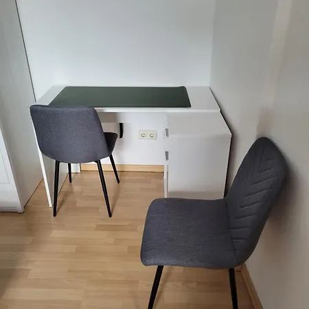 Wohnung In Oberhausen: Zentral & Ruhig, Eigener Eingang Oberhausen  Exterior foto