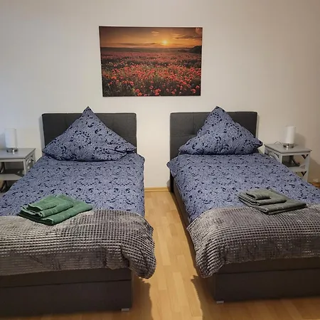 Wohnung In Oberhausen: Zentral & Ruhig, Eigener Eingang Oberhausen  Exterior foto