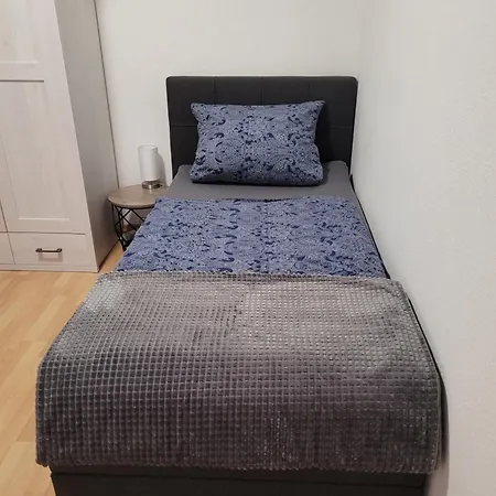 Wohnung In Oberhausen: Zentral & Ruhig, Eigener Eingang Oberhausen  Exterior foto