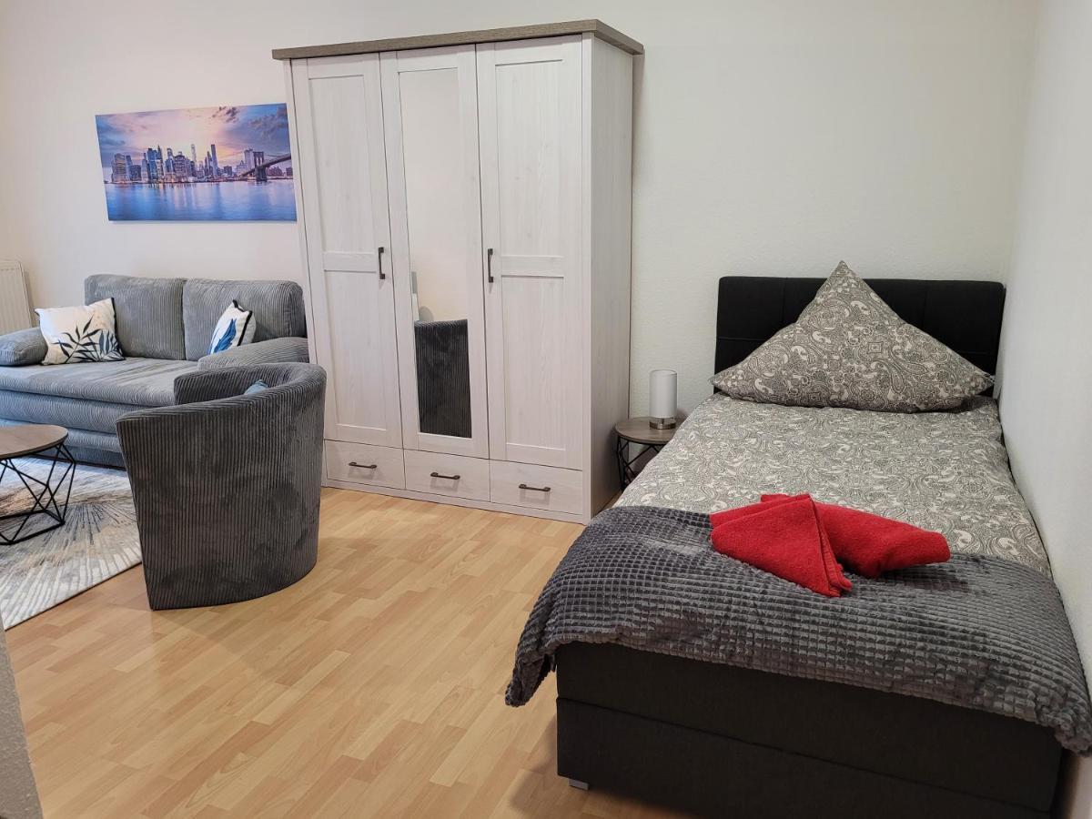 In Oberhausen: Zentral & Ruhig, Eigener Eingang Apartment